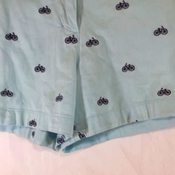 Cambridge Women’s Blue Shorts Size 6 Embroidered Bicycles Casual Preppy Novelty - Picture 4 of 8